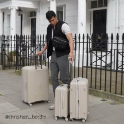 IT Luggage Spontaneous II - 3pc Set (Feather Grey) -UK Suitcase Sales Shop 2 0b0b4754 25ec 49fa aa03 a268df72481f