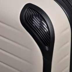 IT Luggage Lineal - Cabin (Oyster) -UK Suitcase Sales Shop 61328 US16 2631 08OystergrayS821SSProtecorcorner b5b55eb6 b812 44a1 957c 35b3e7122383