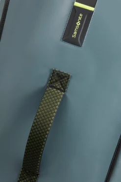 Samsonite Paradiver Light 55cm Cabin Size 2-Wheel Duffle Bag 32 Samsonite Paradiver Light 55cm Cabin Size 2-Wheel Duffle Bag -UK Suitcase Sales Shop PROD COL 74779 6117 FRONT HANDLE