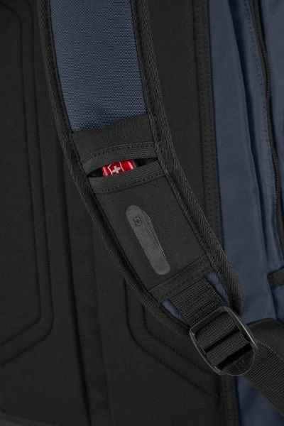 Victorinox Altmont Original 15.6 Inch Laptop Backpack 6 Victorinox Altmont Original 15.6 Inch Laptop Backpack - Image 6